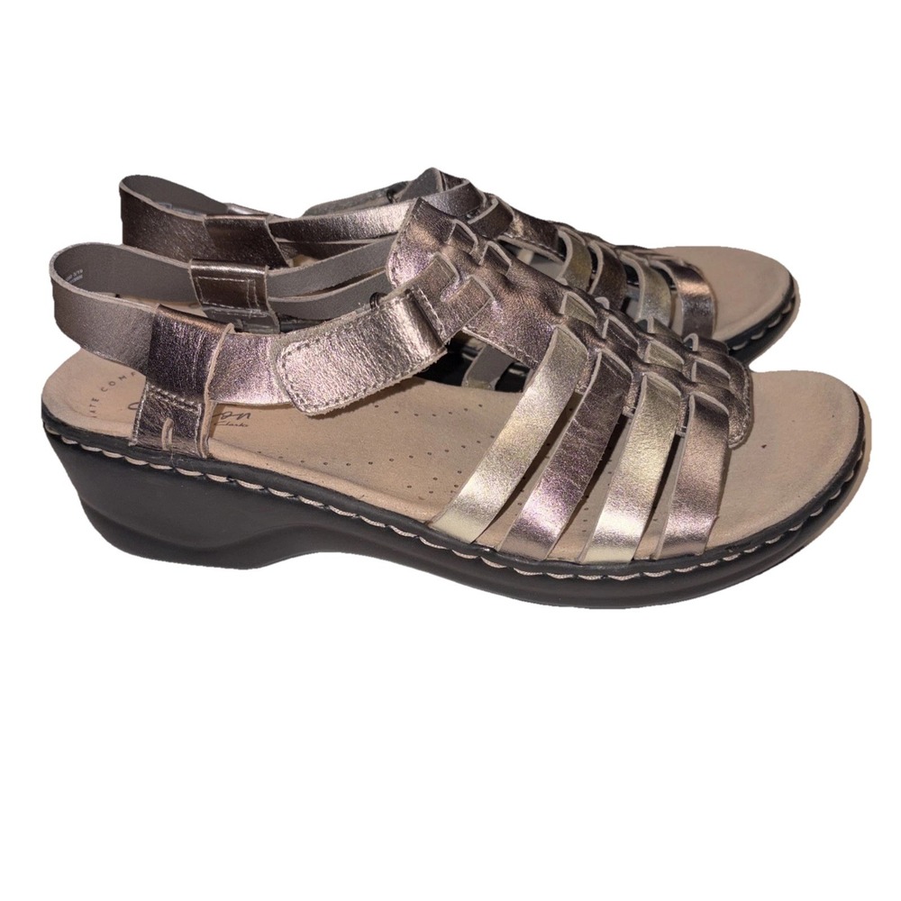 Clarks Lexi Bridge Sandals Metallic Leather Ankle Strap Mid Heel 9W Comfort NEW